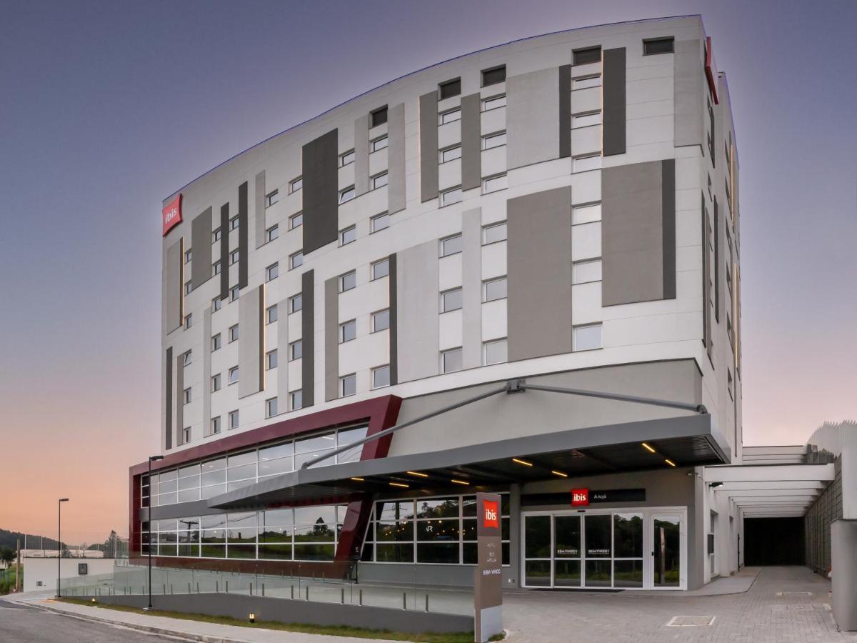 Ibis Aruja Hotel Exterior photo