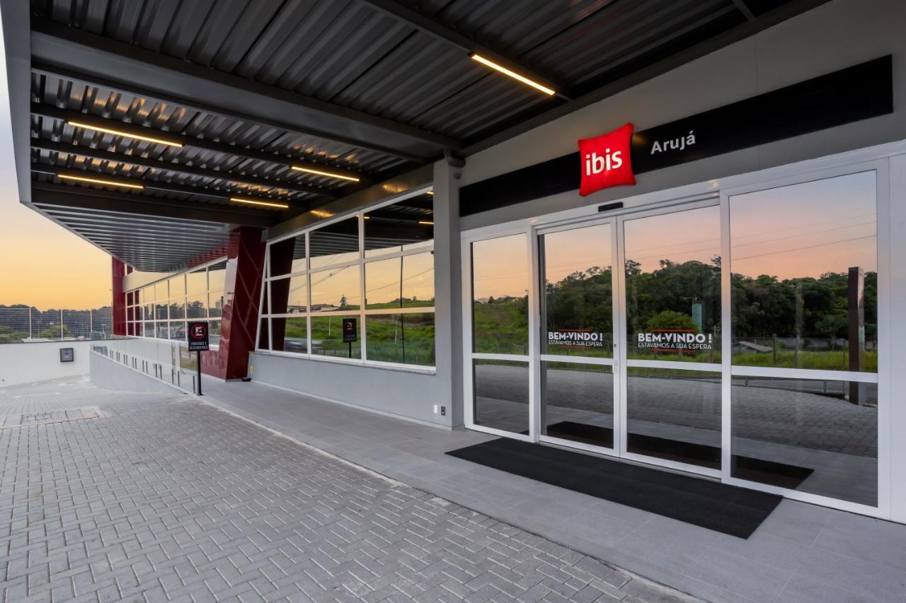 Ibis Aruja Hotel Exterior photo